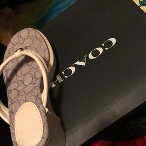 Authentic Franki Leather Coach sandals never worn❗️